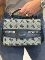 Guess - Melinda Logo Top Handle Flap - Zwart