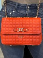 Guess - Nadira Convertible Xbody Flap - Oranje