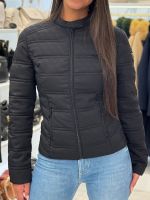 Guess - New Vona Logo Jacket - Zwart