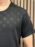 Guess - Nico Embossed Knit Ss Crew - Zwart