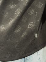 Guess - Nico Embossed Knit Ss Crew - Zwart