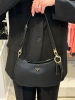 Guess - Noelle II Top Zip Shoulder Bag - Zwart