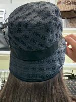 Guess - Rain Hat - Zwart
