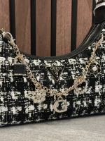 Guess - Everlee Top Zip Shoulder Bag - Zwart