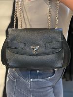 Guess - Serenova Cnvrtble Xbody Flap - Zwart