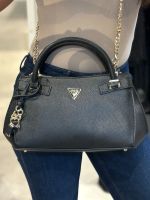 Guess - Serenova Sml Grlfrnd Satchel - Zwart