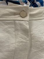 Guess - Camille Tailor Pleat Shorts - Beige