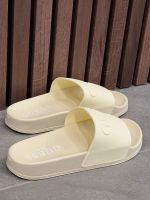 Guess - Slippers - Wit