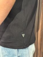 Guess - Ss Bsc Guess Embroidery - Zwart