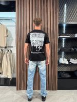 Guess - Ss Bsc Painters Tee - Zwart