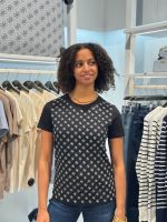 Guess - Ss Cn 4G Allover Tee - Zwart