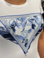 Guess - Ss Cn Feather Triangle Tee - Wit