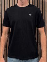 Guess - Ss Cn Patch Tee - Zwart