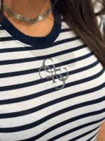 Guess - Ss Cn Striped Mini 4G Logo Tee - Zwart