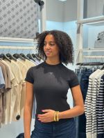 Guess - SS Licia Mock NK Top - Zwart