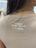Guess - Ss Cn Cheeta Logo Triangle Tee - Beige