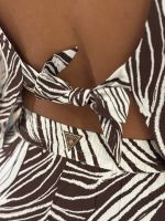 Guess - Zoe Leaf Knot Crop Top - Beige