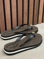 Michael Kors - Posie Flip Flop - Bruin