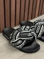 Moschino - Slippers - Zwart