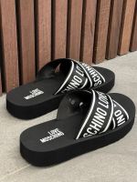 Moschino - Slippers - Zwart
