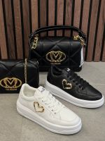 Moschino - Sneakers - Wit
