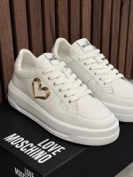 Moschino - Sneakers - Wit