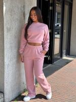 Unique The Label - Peggy Cropped Sweater - Vintage Pink