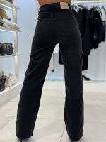 Unique The Label - June Wide Leg Jeans - Zwart
