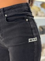 Unique The Label - June Wide Leg Jeans - Zwart