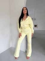 Unique The Label - Molly Vest Tracksuit Vest - Geel