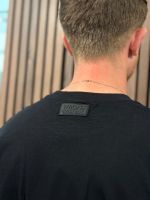 Wrong Friends - Hinton T-shirt - Zwart