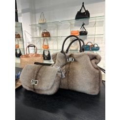 Guess - Mavis Satchel - Bruin