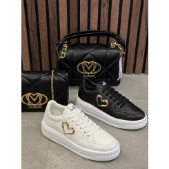 Moschino - Sneakers - Zwart
